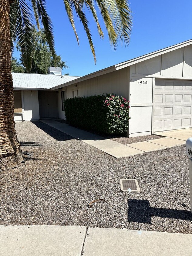 Foto principal - Glendale rental at 49th Ave/Olive