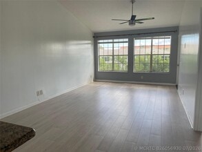 Building Photo - 6324 La Costa Dr