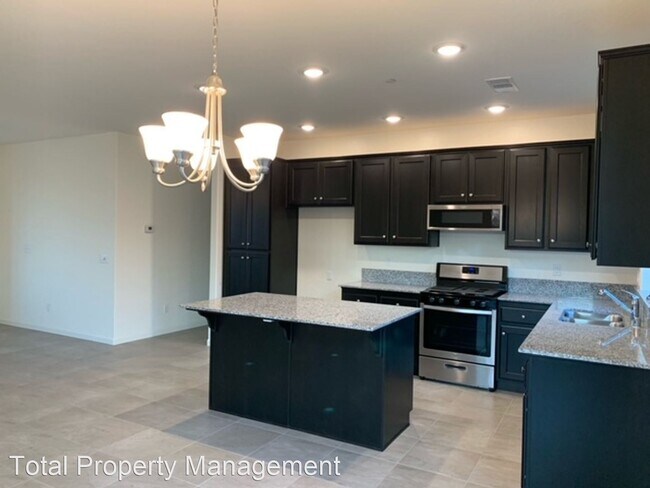 Building Photo - 3 br, 2 bath House - 4613 W Flagstaff Ave.