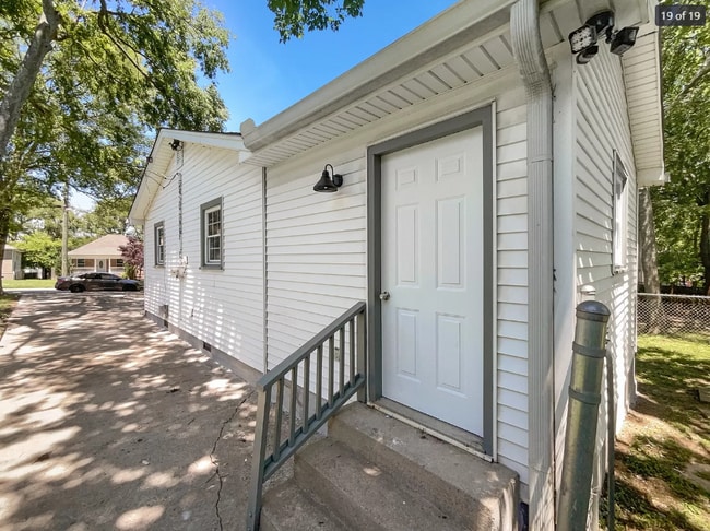 Building Photo - 114 McKinley St