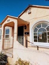 Building Photo - 205 W Ave 26