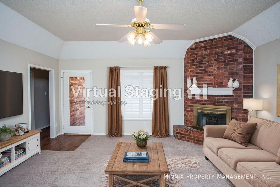 Primary Photo - 2820 86th St