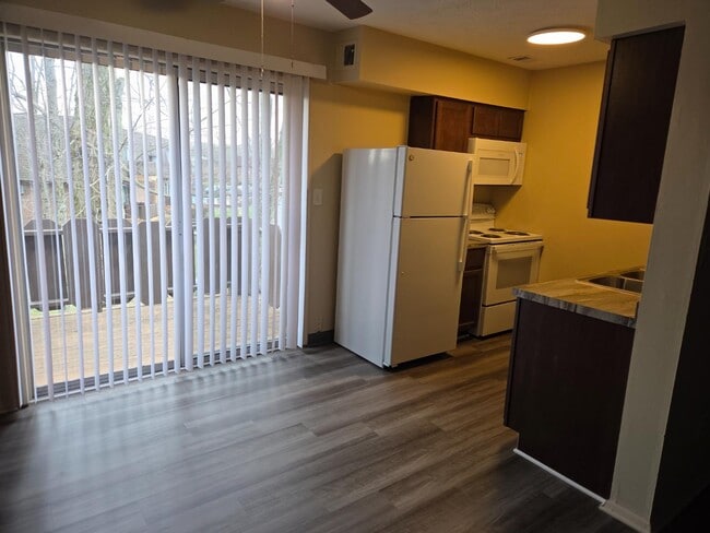 Photo - 20-32 Church St - 30-12 Apartment