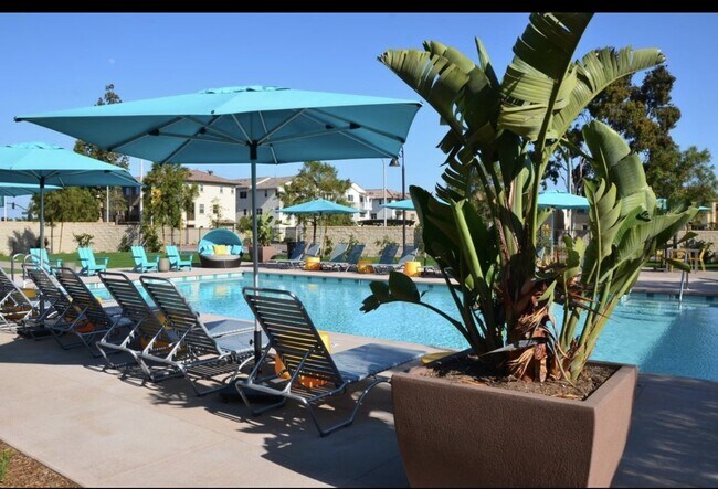 Building Photo - 112 Lantana Dr