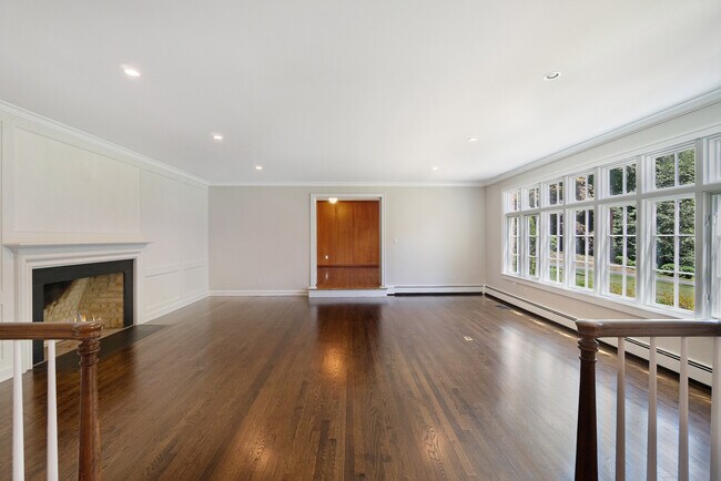 Building Photo - 61 Winding Ln