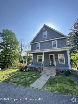 Building Photo - 215 Highland Ave