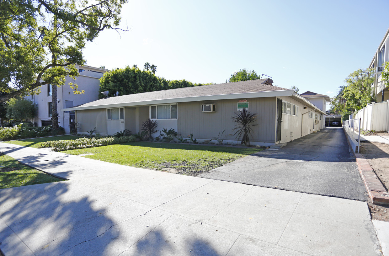 Foto principal - 555 S Los Robles Ave