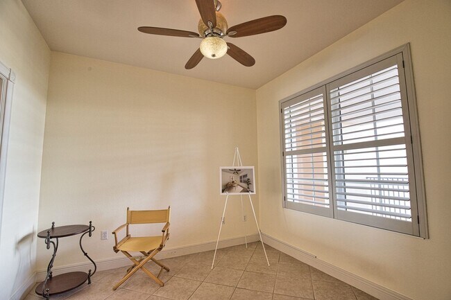 Building Photo - Annual Unfurnished 2 Bedroom 2 Bathroom wi...