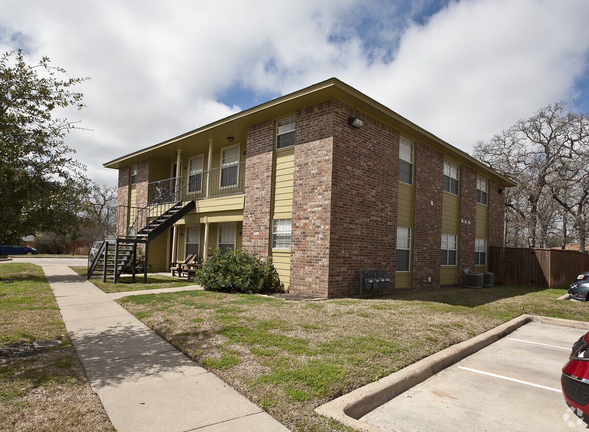 Building Photo - Southwood