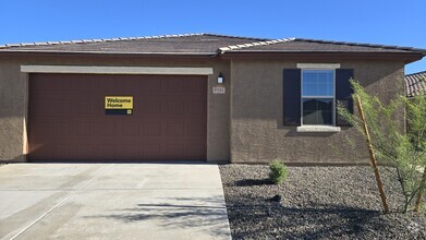 Building Photo - 8941 E Pantano Bluff Dr