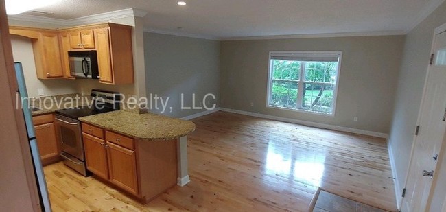 Building Photo - 4836 S Conway Rd