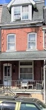 Building Photo - 748 S Hall St