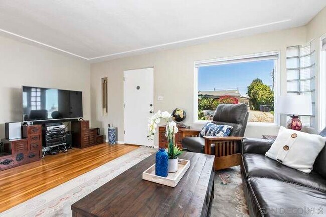 Foto del edificio - 5833 Estelle St