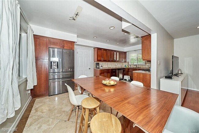 Building Photo - 4 br, 2 bath House - 11640 Verada Ave