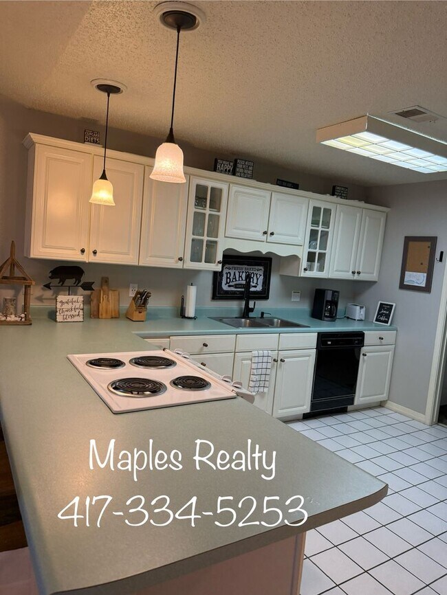 Foto del edificio - STUNNING 2 bedroom, 2 bathroom condo at Pointe Royale