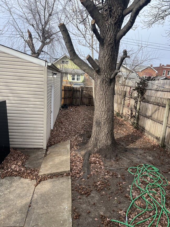 Foto del edificio - 747 Ponce Ave