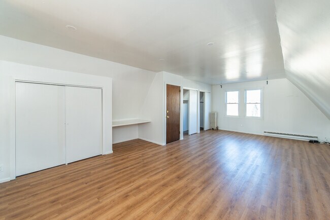 Foto del edificio - 90 Maple St