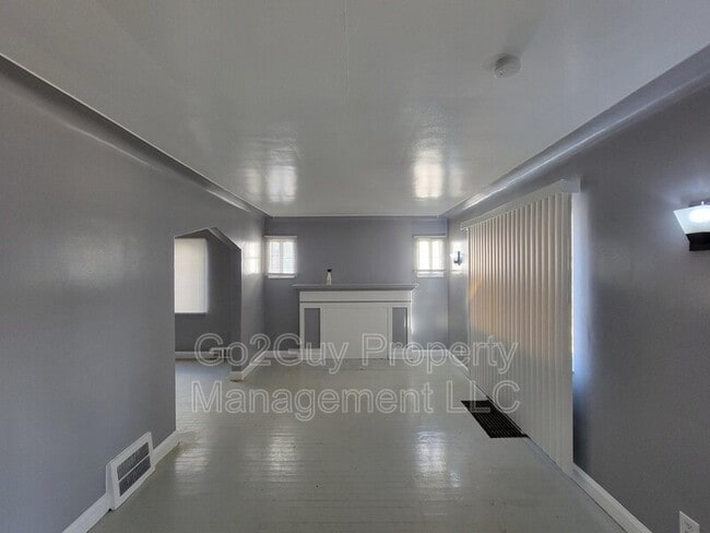 Building Photo - 16571 Lauder St