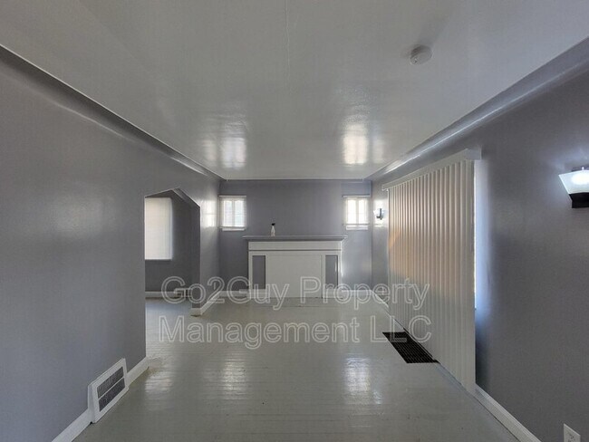 Foto del edificio - 16571 Lauder St
