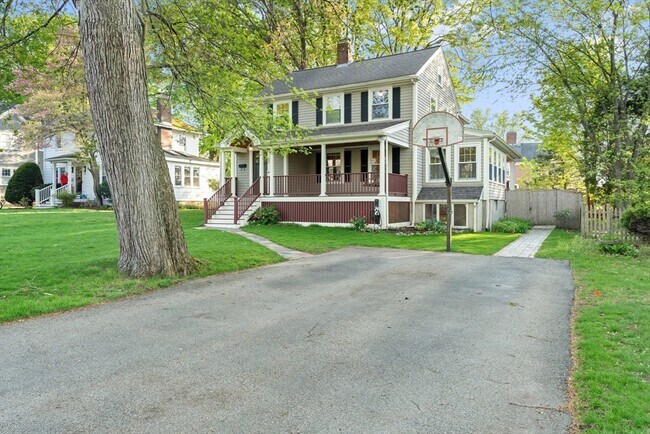 Foto del edificio - 62 Harding Rd