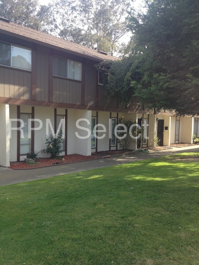 Building Photo - 68 El Toro Ct