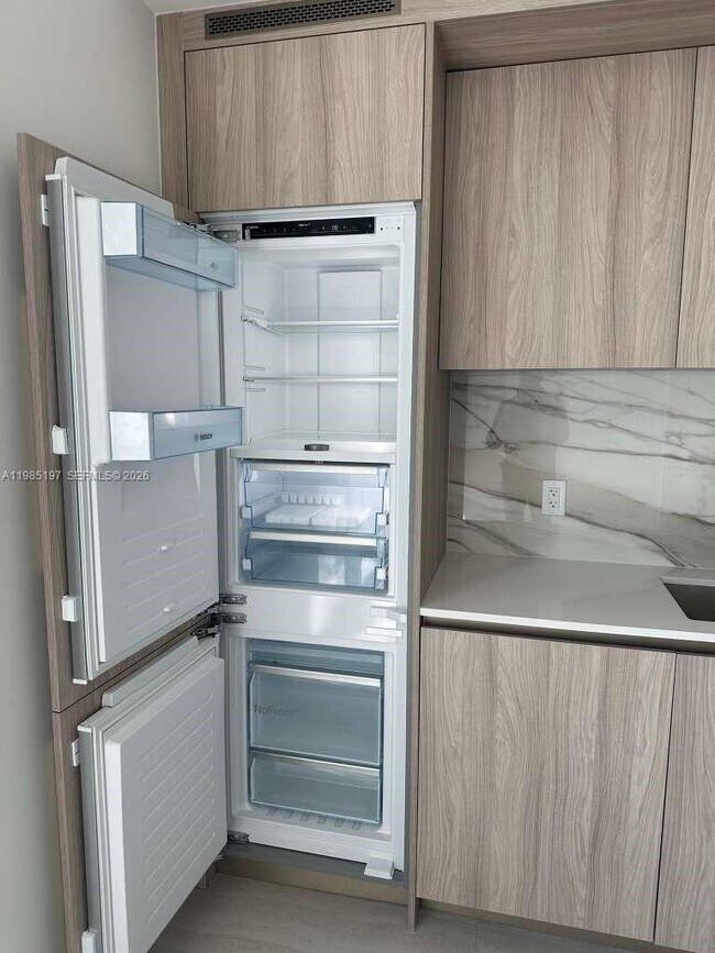 Foto del edificio - 77 SE 5th St