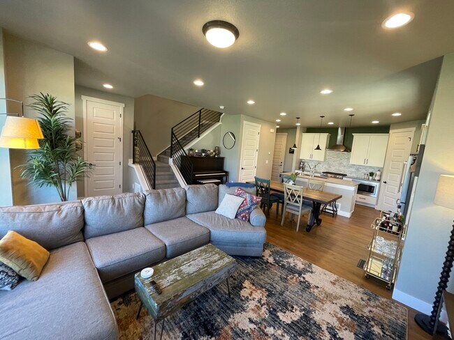 Main Floor - Living / Dining / Kitchen - 6850 Decatur St