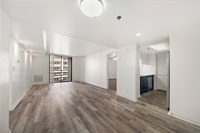 Building Photo - 3525 Sage Rd