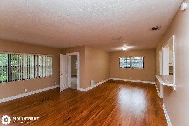Foto del edificio - 2438 KELLOW CIR, JACKSONVILLE, FL 32216