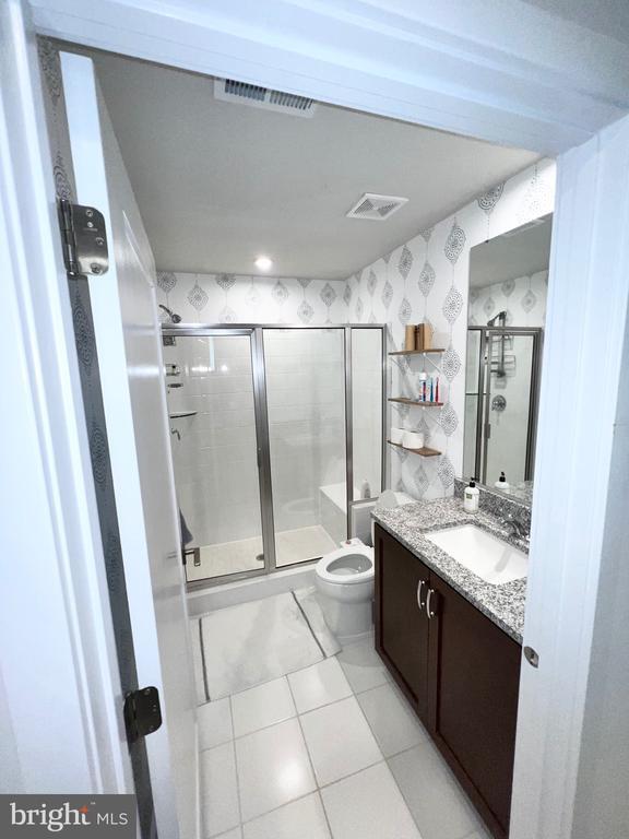 Foto del edificio - 1751 McKenna Point Dr