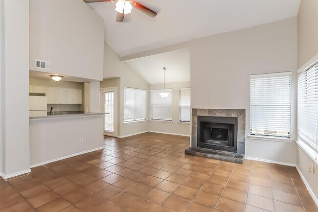 Foto del edificio - 8603 Kinghaven St