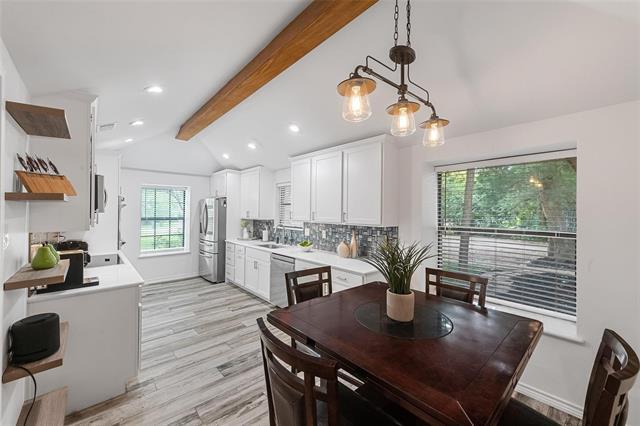 Building Photo - 1626 Mockingbird Ln