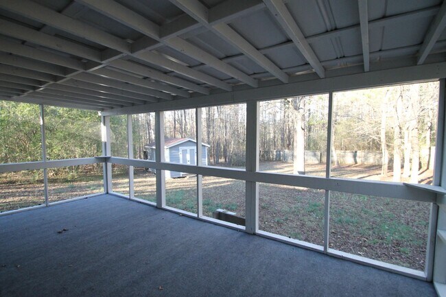 Foto del edificio - Exclusively offered by MUSE REALTY, LLC