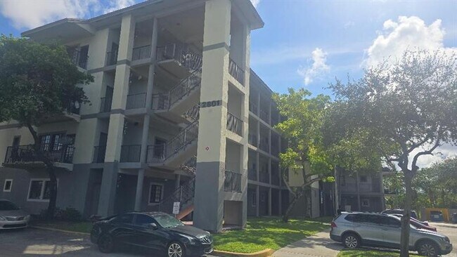 Foto del edificio - 2801 Riverside Dr