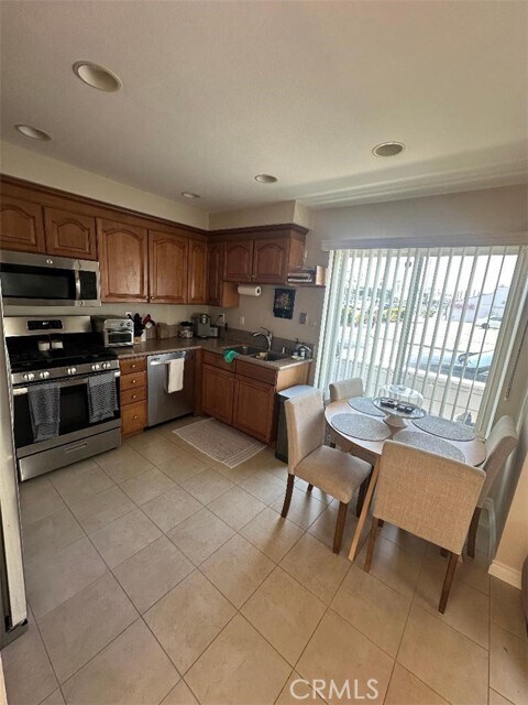 Foto del edificio - 202 Colton St