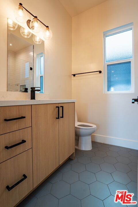 Foto del edificio - 4707 Clinton St