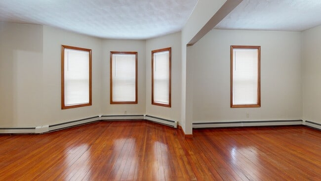 Building Photo - 64 Paris St