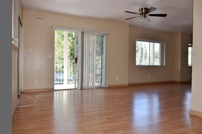 Building Photo - 5646 La Mirada Ave