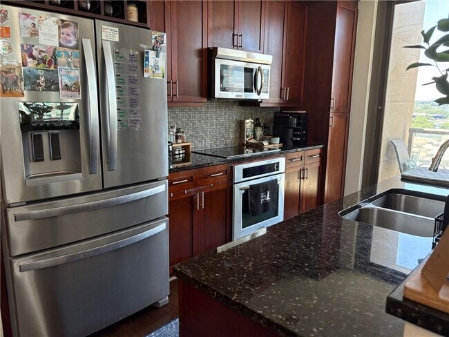 Foto del edificio - 270 17th St NW