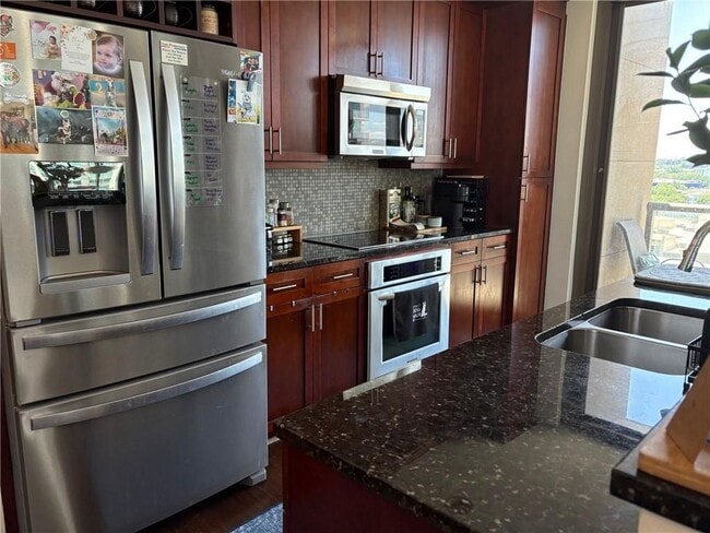 Building Photo - 270 17th St NW