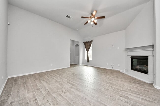 Building Photo - 14718 Black Rail Dr