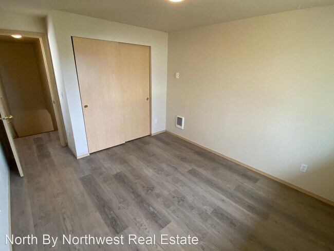 Building Photo - 3 br, 2.5 bath House - 3521 K St. #B
