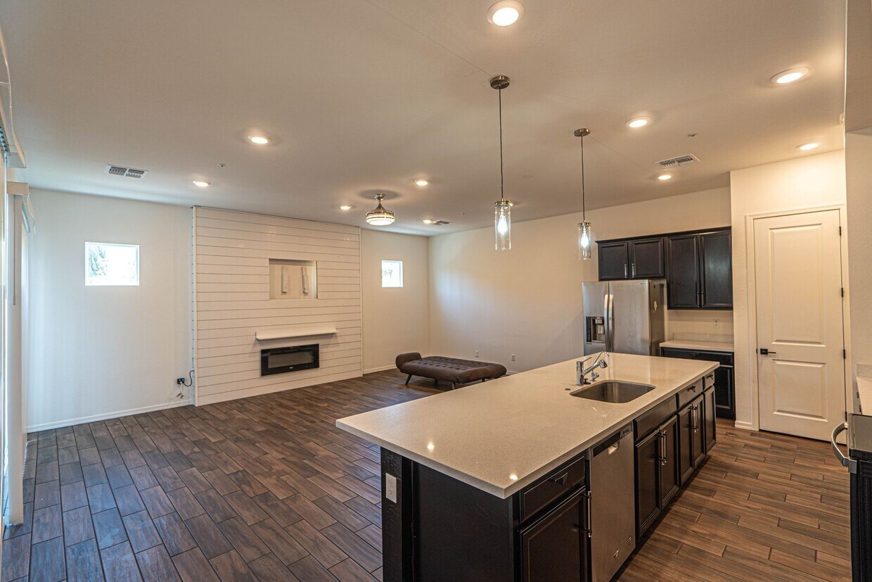 Not Your Average Rental – Style, Space & L... - Not Your Average Rental – Style, Space & L...