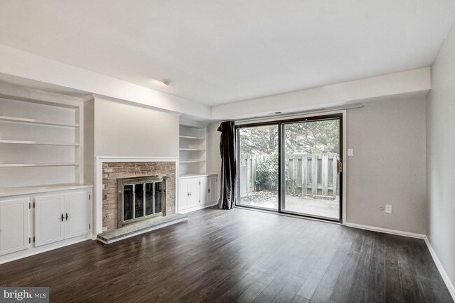 Foto del edificio - 412 Stonybrook Dr