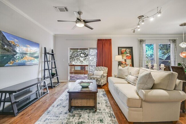 Building Photo - 7501 Shadowridge Run