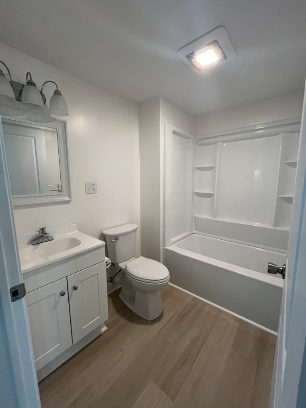 Building Photo - 36 Dorothy Ave