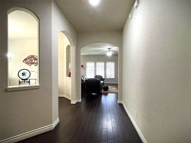 Foto del edificio - 738 Somerset Landing Ln