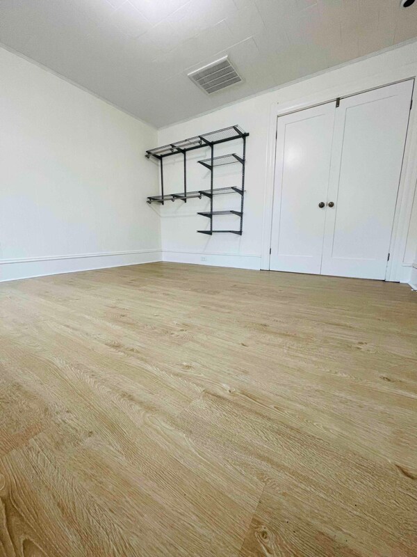 Building Photo - 2051 W 45th St