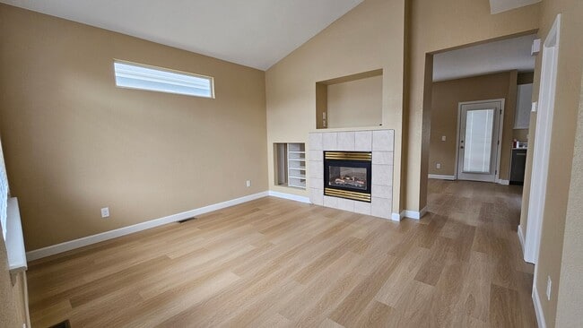 Photo - Spacious well maintained 3 bedroom home