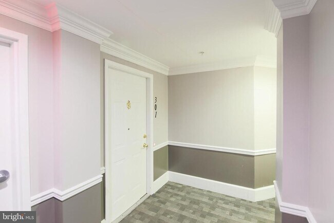 Foto del edificio - 1405 Roundhouse Ln